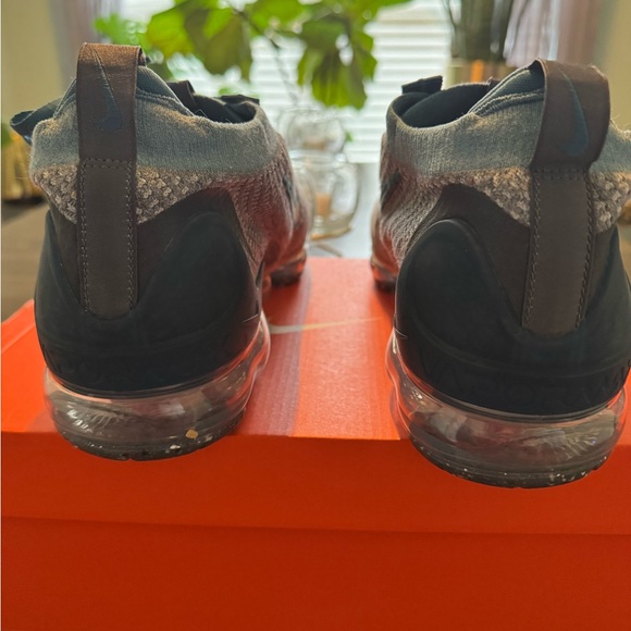 NWT 2021 VaporMax Flyknit Teal and Gray Running Shoes - Picture 6 of 8